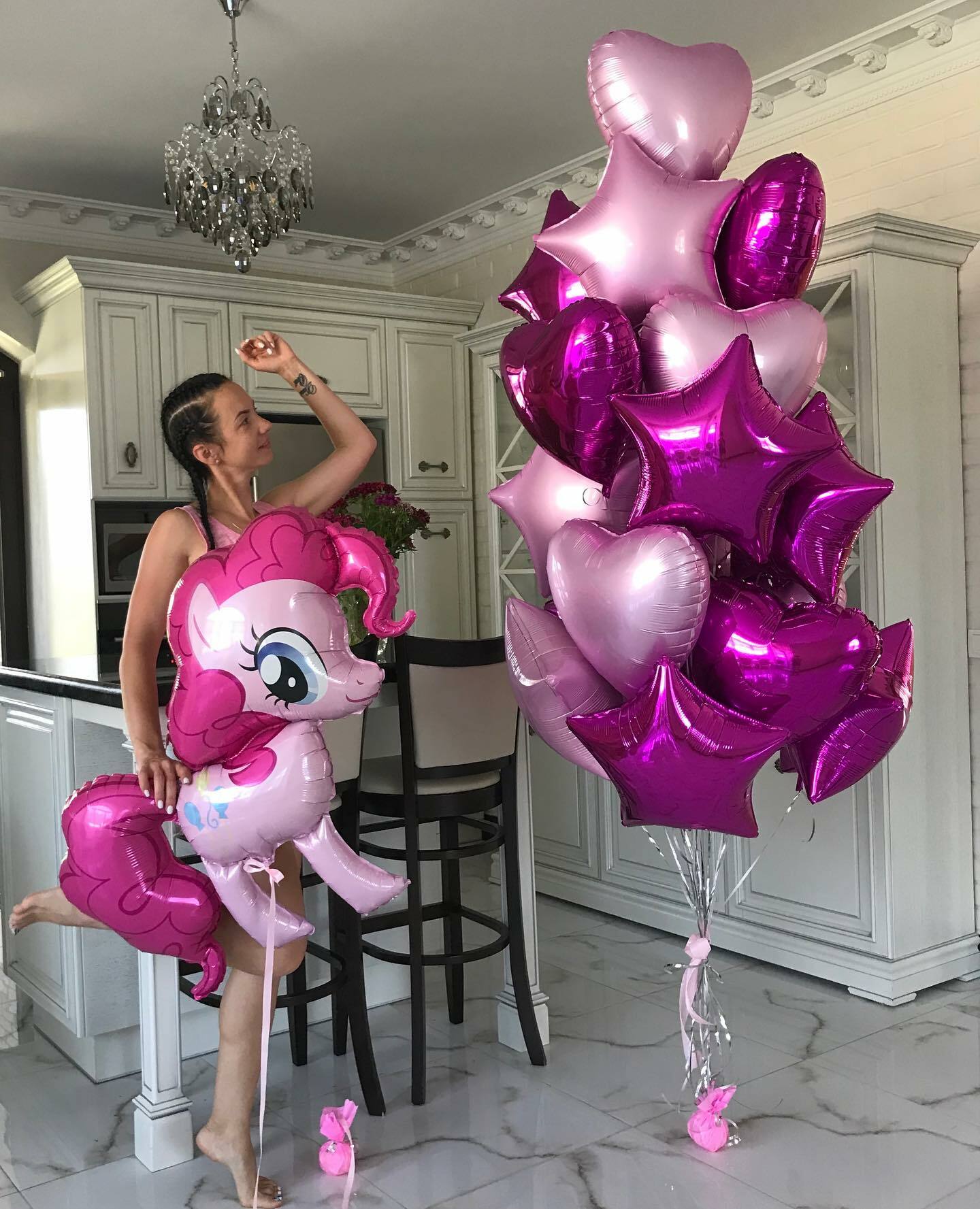 205548481_1366079293