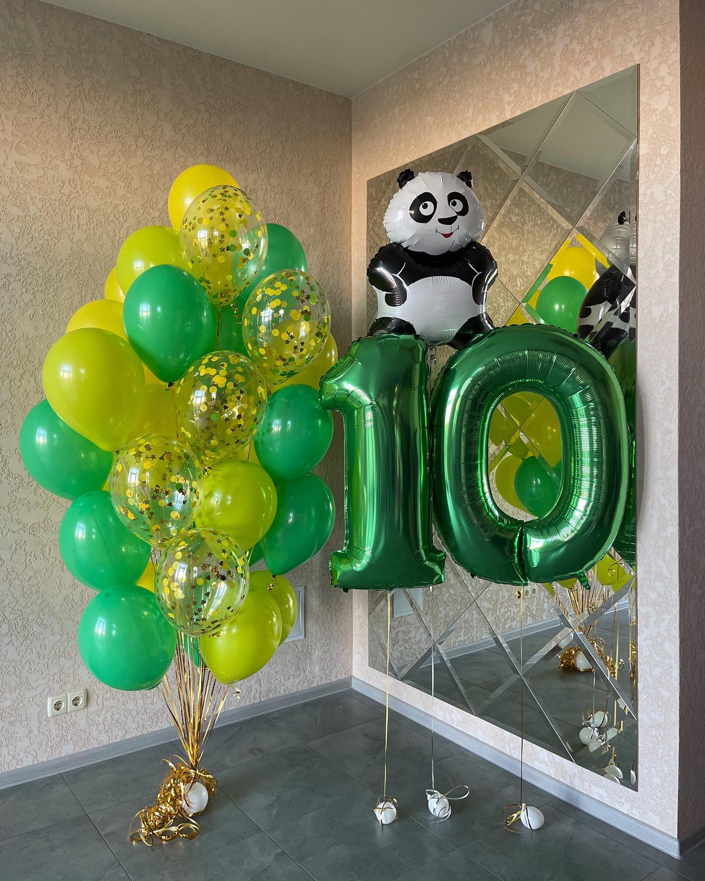 263947424_3524449499