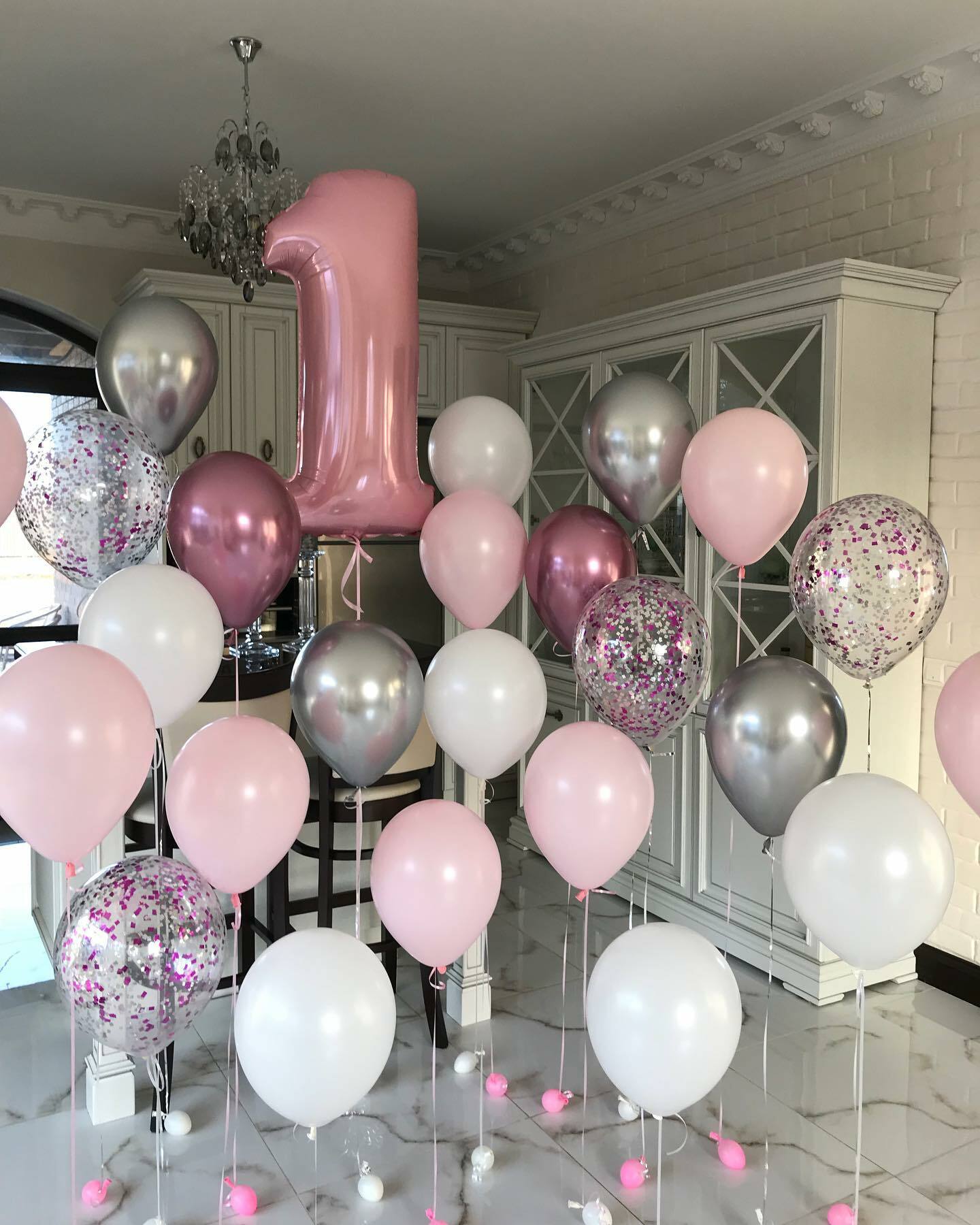 72072536_22869566144