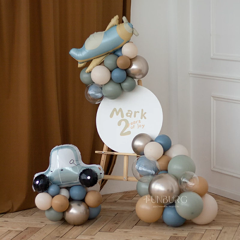 bento_fotozona_s_molbertom_igrushki