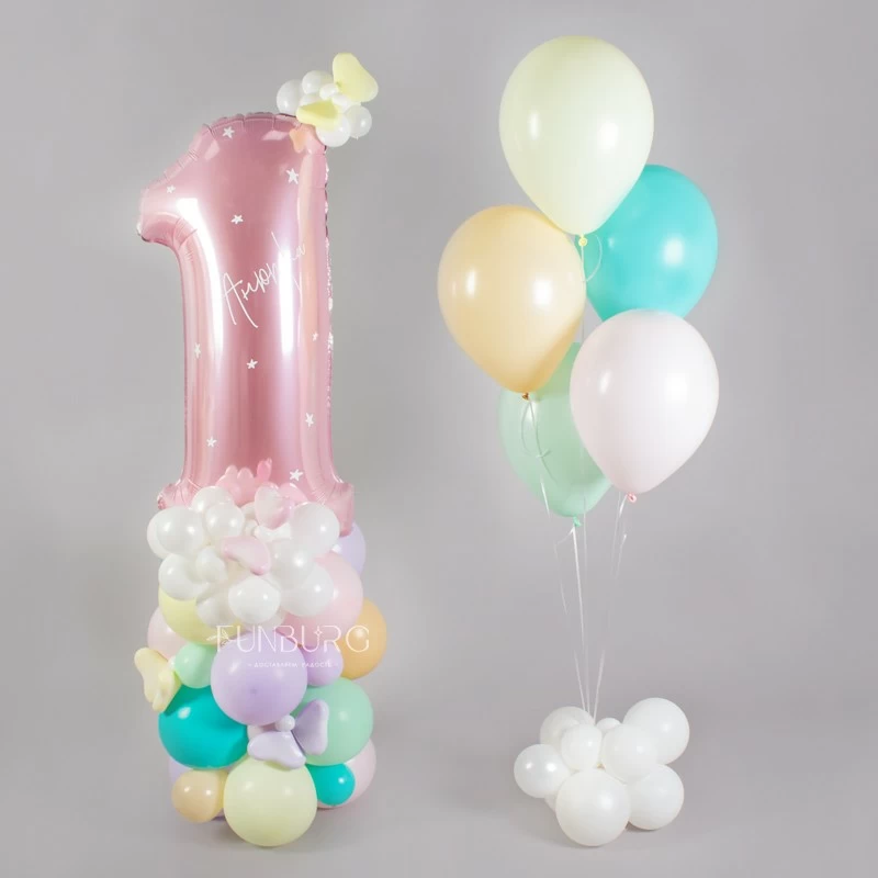 figura_iz_sharov_stoyka_s_tsifroy_v_oblakakh_